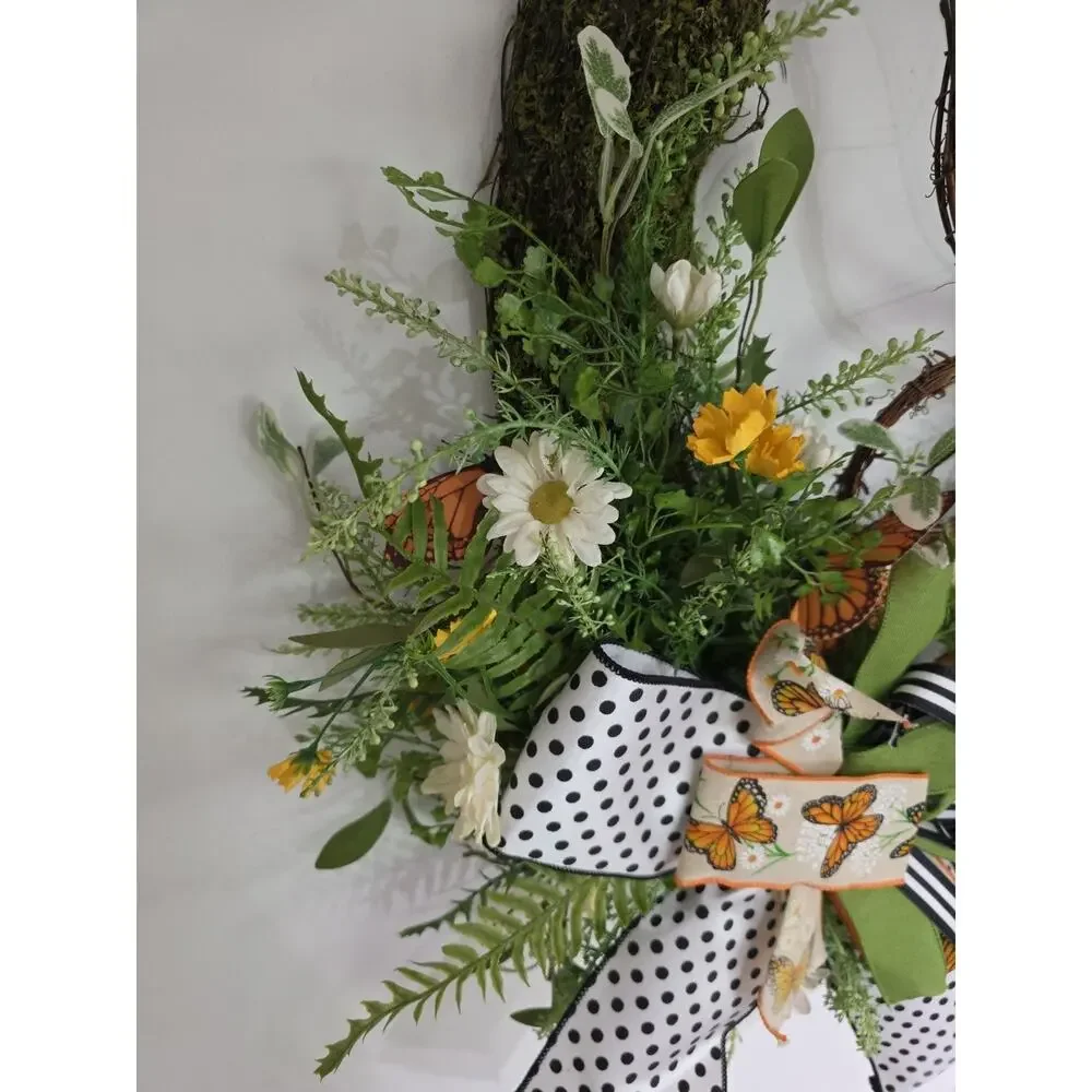 Handmade Butterfly Springtime Moss Daisy Wreath